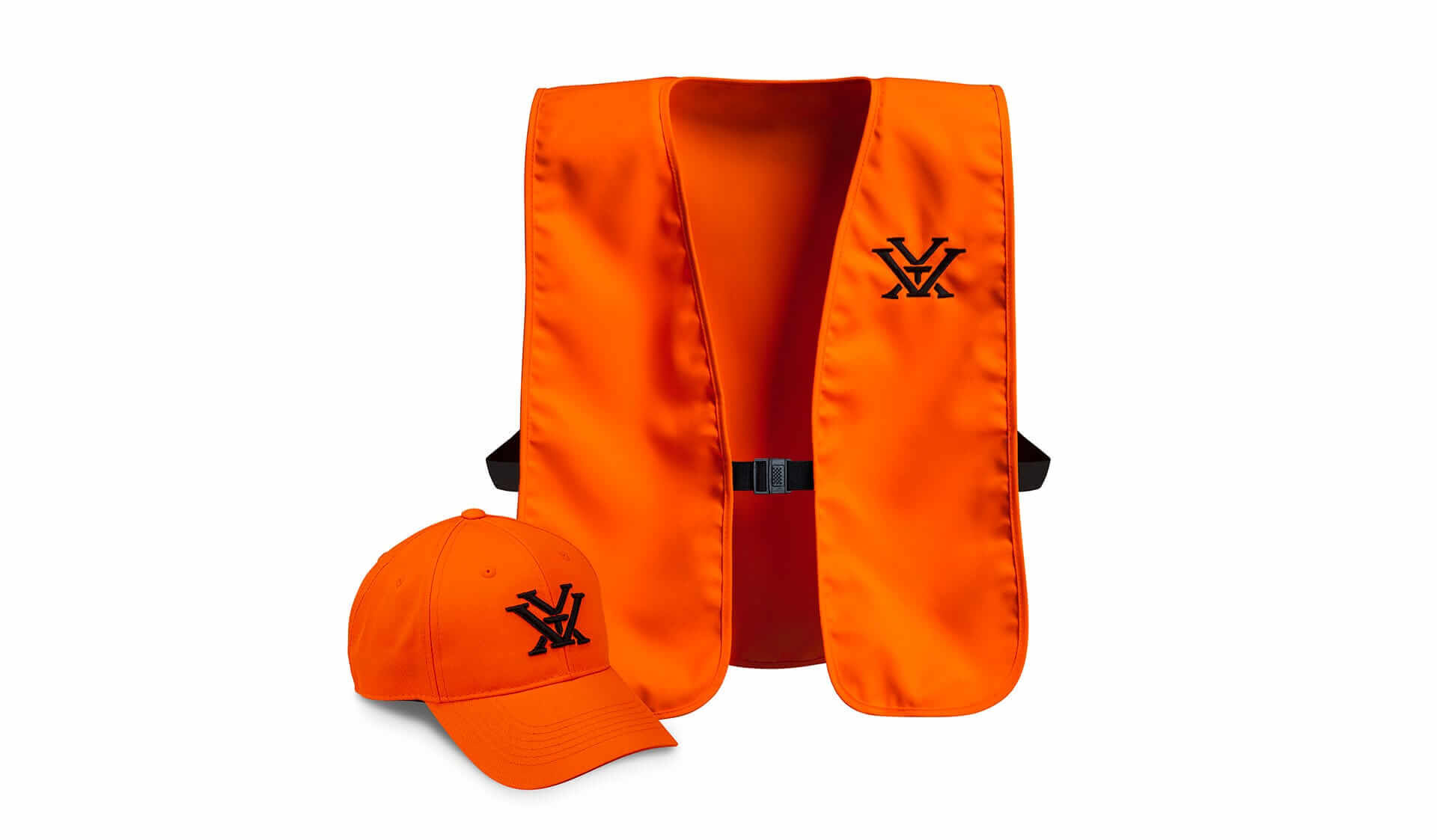 Orangefarbene Weste und Kappe mit schwarzem Logo-Aufdruck, modisch und sichtbar