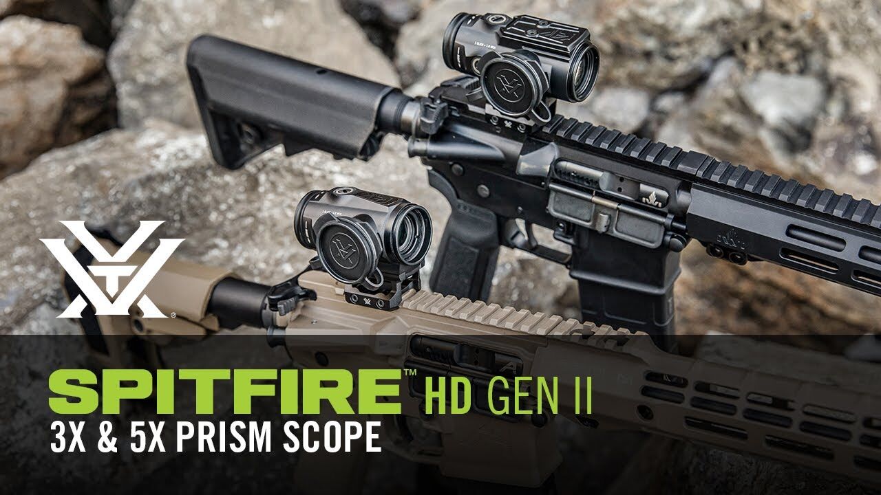 Zwei Gewehre mit montierten SPITFIRE HD GEN II 3X & 5X Prism Visiersystemen