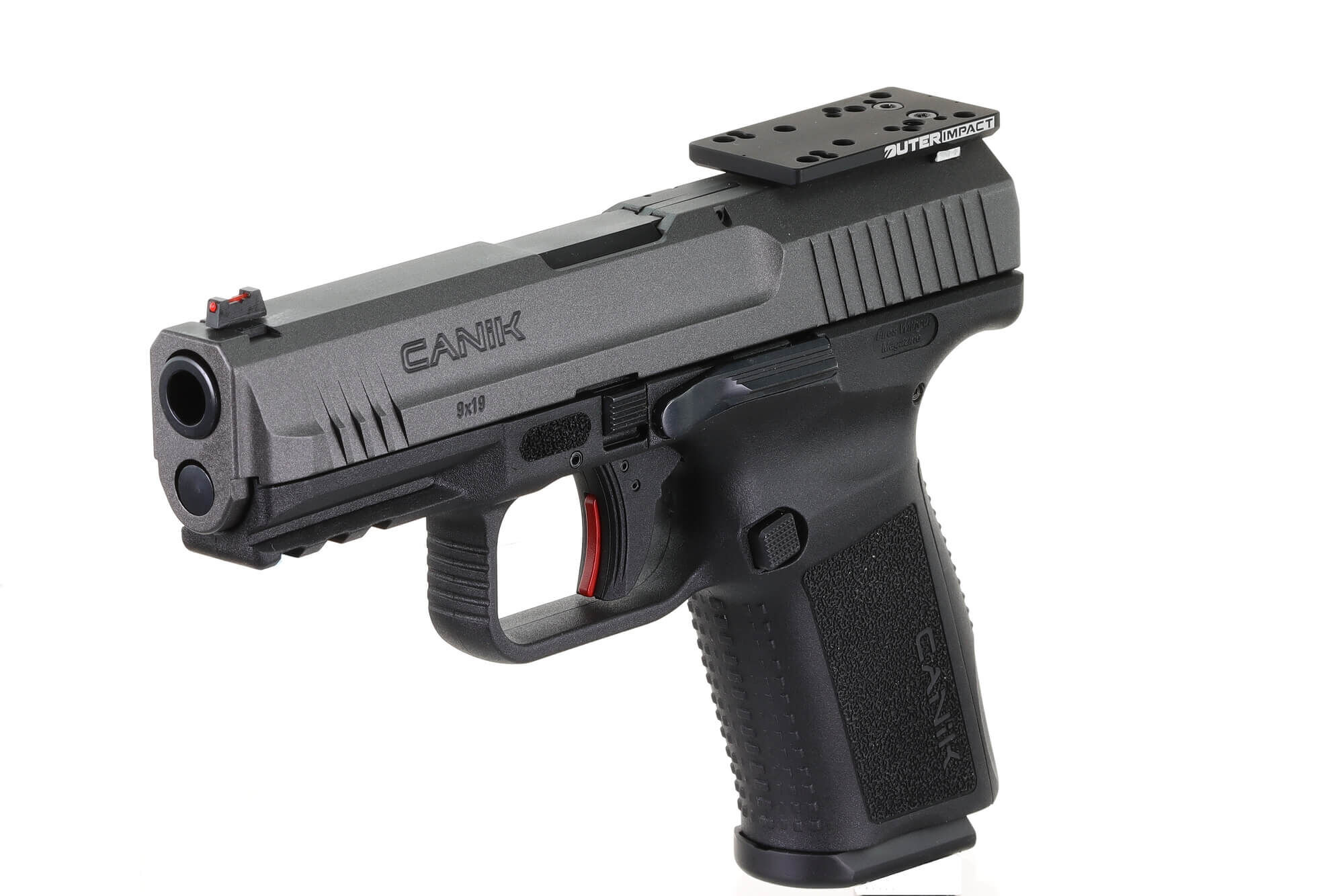 Canik Pistole mit montierter Optik-Trägerplatte, Modell 9x19, in schwarzer Ausführung