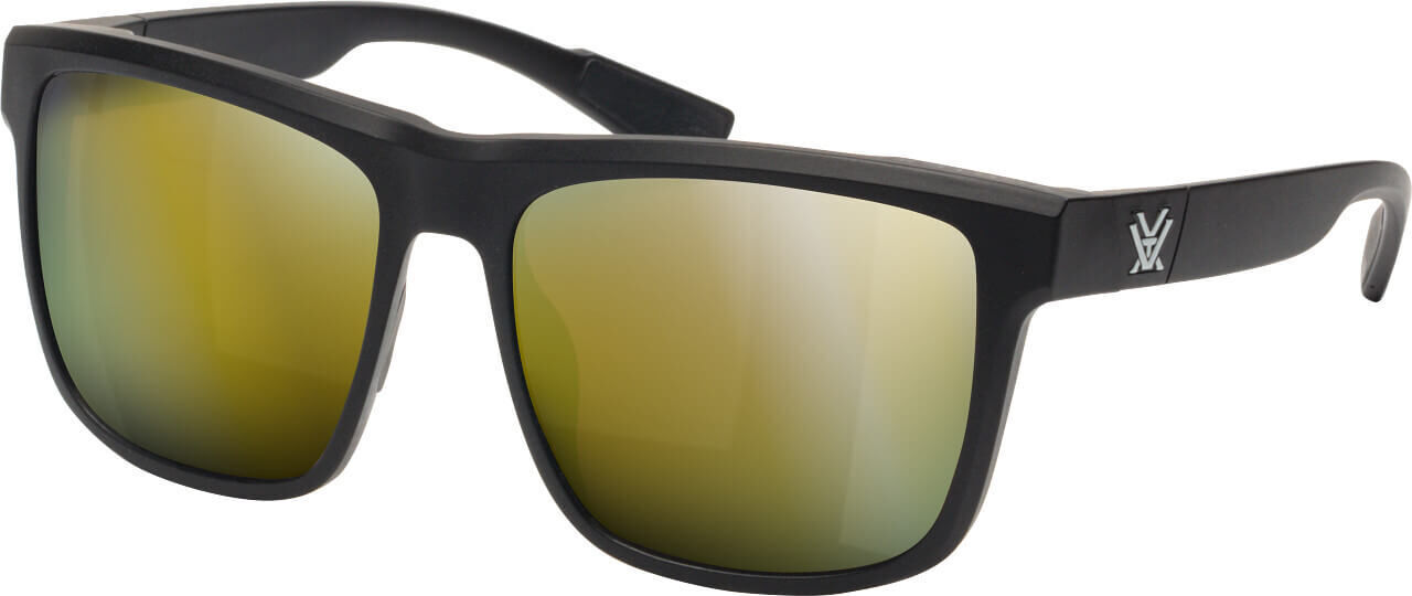 Moderne Sonnenbrille mit schwarzem Rahmen und gelb getönten Gläsern