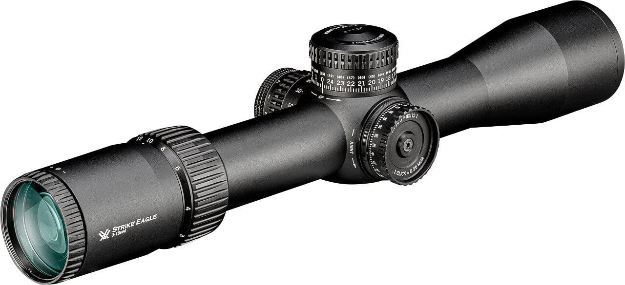 Bild eines Vortex Strike Eagle Zielfernrohrs mit 3-18x44 Vergrößerung und einstellbaren Türmen