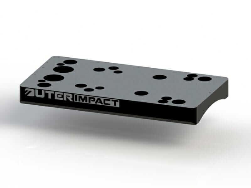 Schwarze Montageplatte aus Metall mit mehreren Bohrungen und Logo von Outer Impact