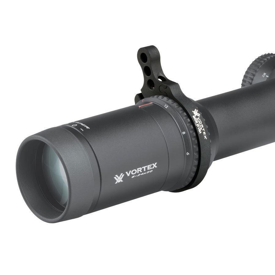 Nahaufnahme eines Vortex 6-24x50 Zielfernrohrs mit Verstellring