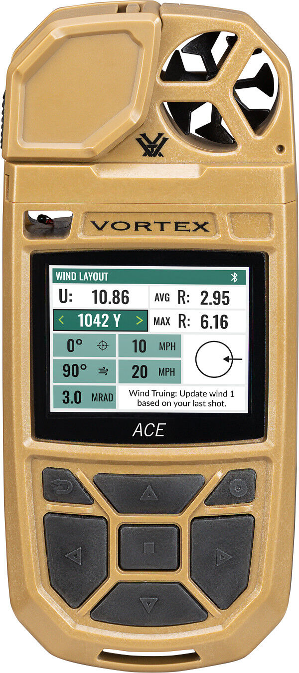 Sandfarbener Vortex ACE ballistischer Windmesser mit großem Farbdisplay für Winddaten und schwarzen Bedientasten
