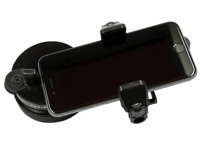 Bild einer schwarzen Smartphone-Halterung mit Saugnapf, geeignet für den Einsatz im Auto.