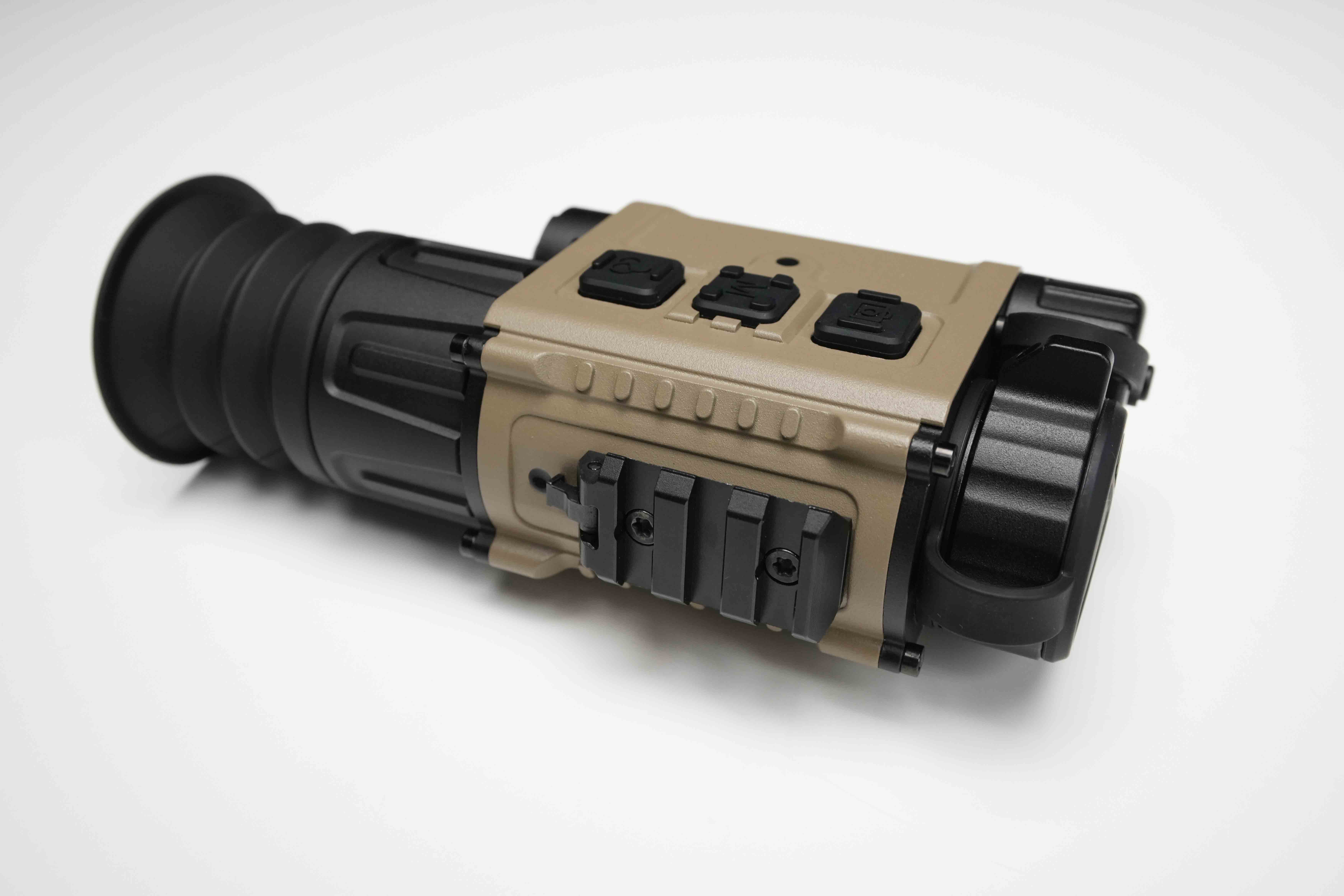 ZENTRON C50R TAN Wärmebild-Vorsatzgerät mit integriertem Laser-Entfernungsmesser, 640×512 Sensor, OLED 1920×1080, IP67, 425 g