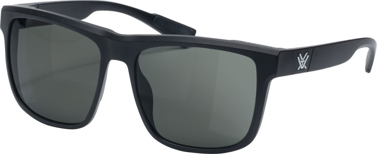 Moderne Sonnenbrille in Schwarz mit rechteckigem Rahmen und getönten Gläsern