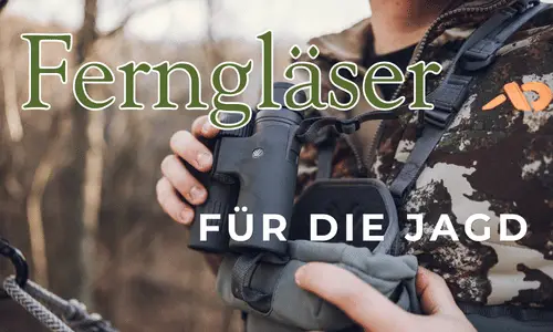 Jäger in Tarnkleidung holt ein robustes Fernglas aus der Brusttasche – ideales Jagdfernglas für präzise Beobachtung im Revier
