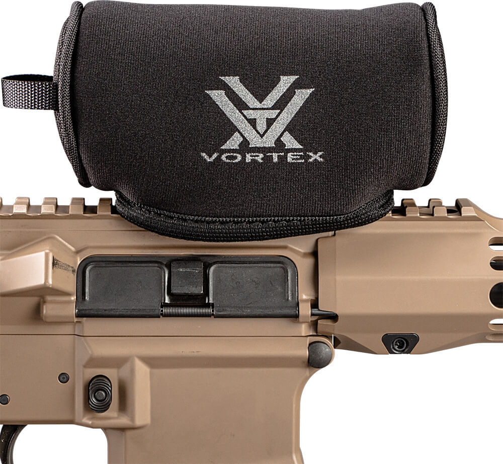 Vortex Schutzabdeckung aus Neopren auf einem Gewehr zur Abdeckung und Schutz von Visieroptiken